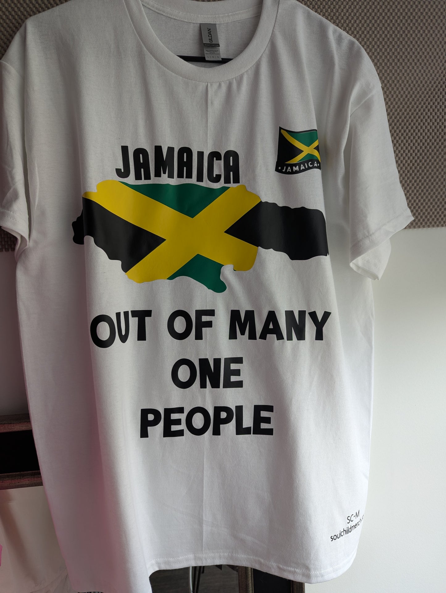 Jamaica T-shirt, Jamaican map wear, one love Jamaica T-shirt.