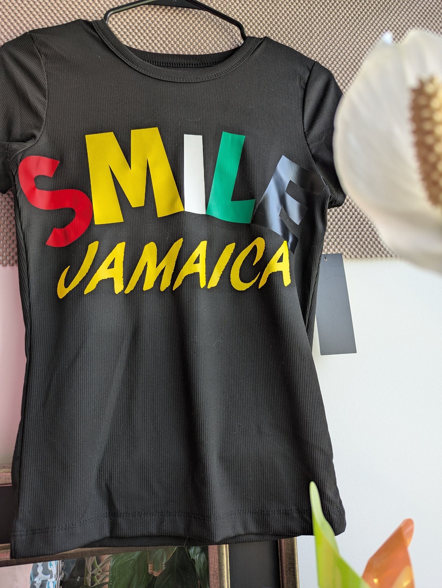 Smile Jamaica Women's Top. Women ummer traditional Jamaica, great quality.